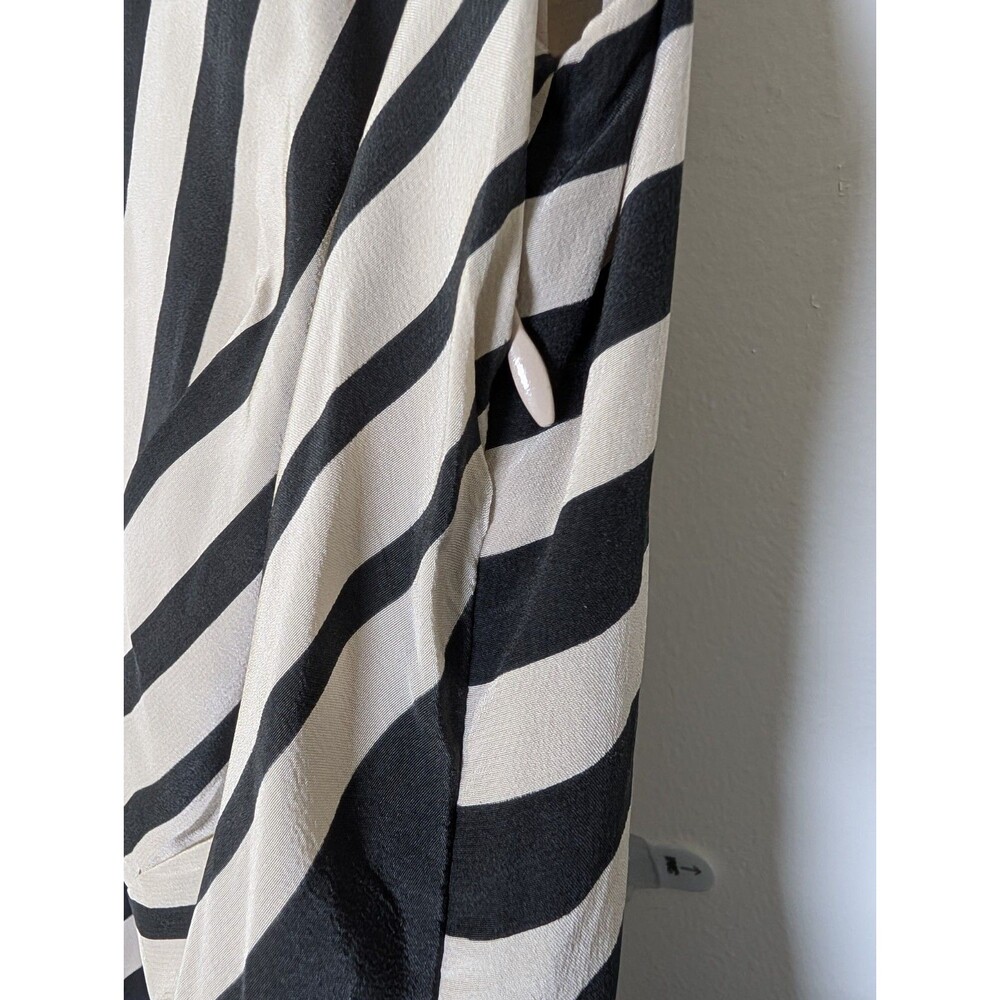 J. Crew Silk Striped Surplice Top Size 0 Quiet Luxury Nautical Blouse Summer - Picture 4 of 7